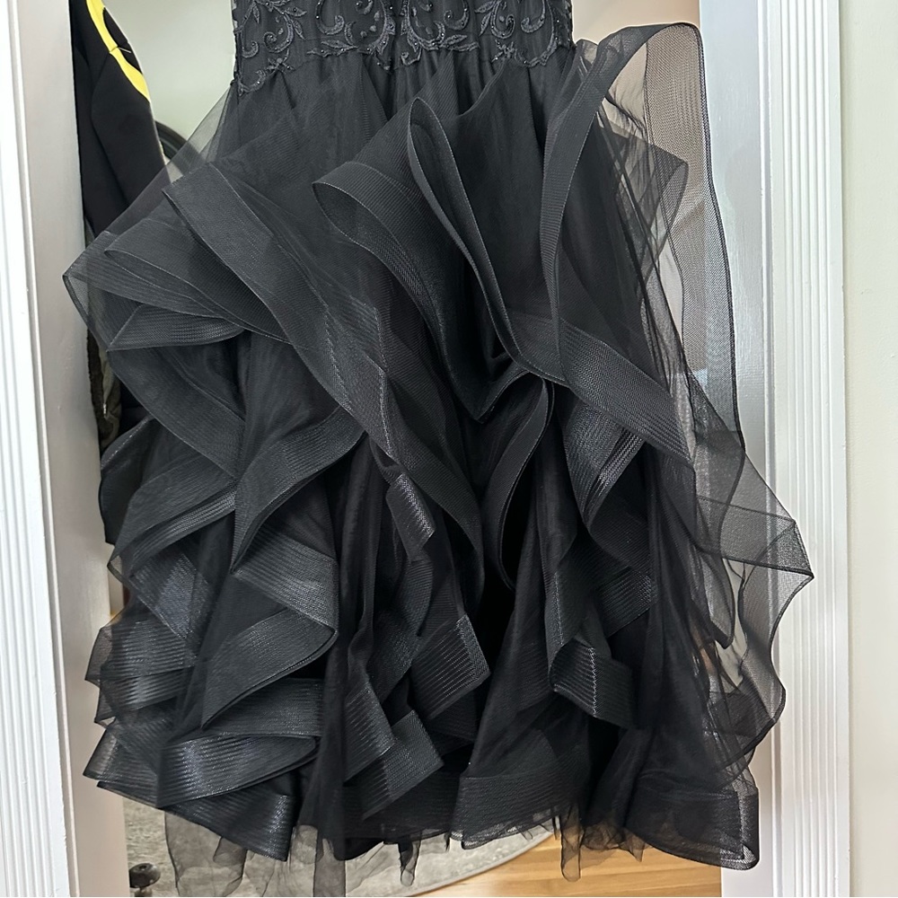 High Neck Ruffled Trumpet Dress - Picture 4 of 5